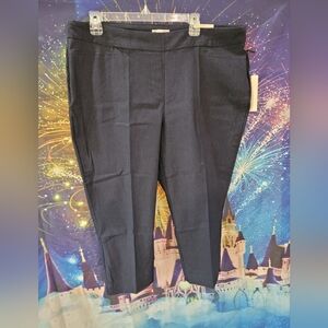 Lila Rose Dark Denim Style Cropped Pant